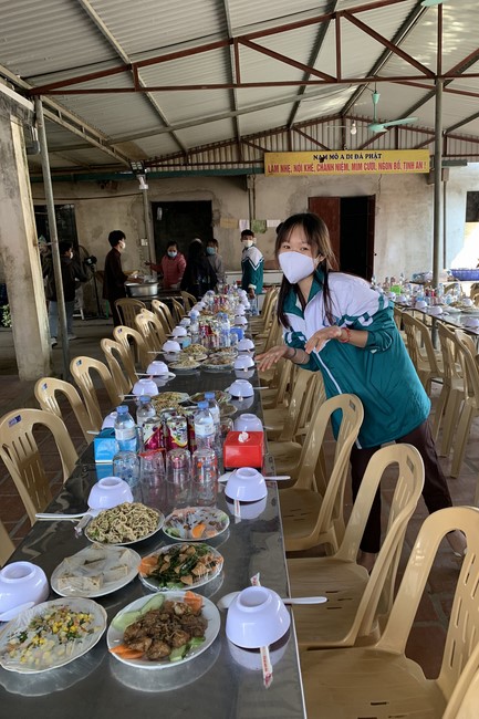 The wedding ceremony in period of the Covid-19 epidemic at Dong Cao Pagoda, Thanh Hoa province