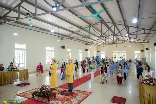 The wedding ceremony in period of the Covid-19 epidemic at Dong Cao Pagoda, Thanh Hoa province