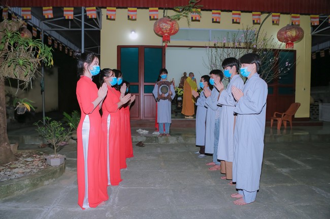 The candle lighting ceremony commemorating Buddha Amitabha at Dong Cao Pagoda - Thanh Hoa in 2021