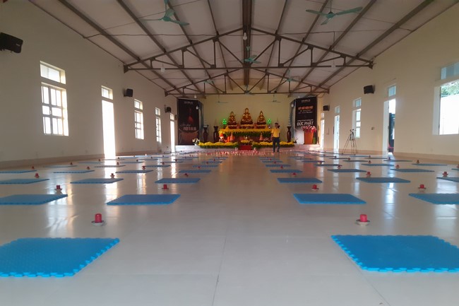 The candle lighting ceremony commemorating Buddha Amitabha at Dong Cao Pagoda - Thanh Hoa in 2021