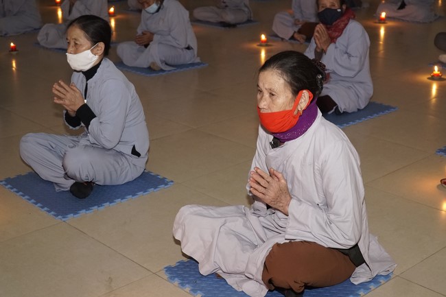 The candle lighting ceremony commemorating Buddha Amitabha at Dong Cao Pagoda - Thanh Hoa in 2021