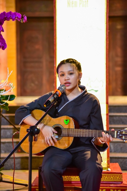 The 4th gratitude ceremony to disciples.