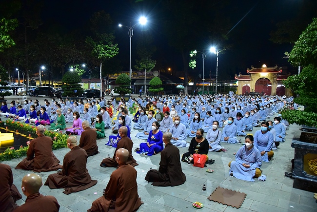 The 4th gratitude ceremony to disciples.