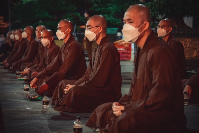 The 4th gratitude ceremony to disciples.