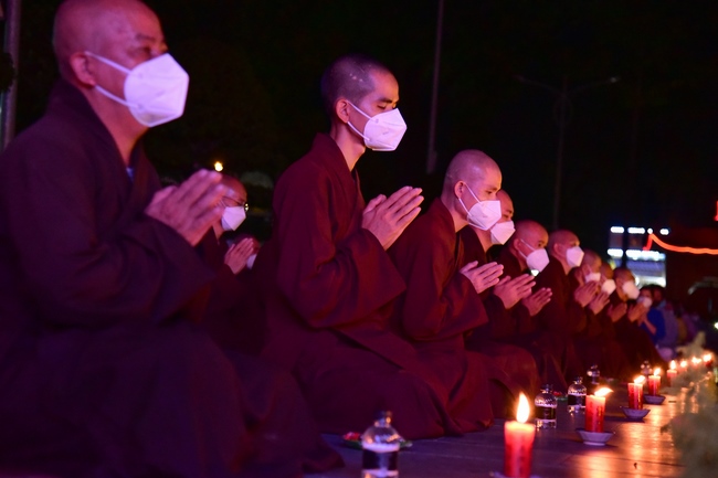 The 4th gratitude ceremony to disciples.