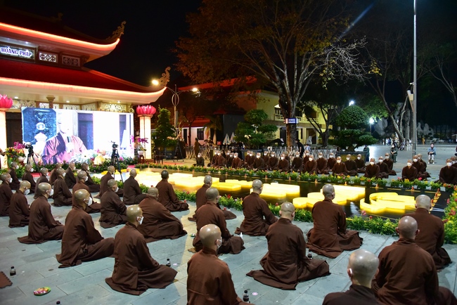 The 4th gratitude ceremony to disciples.