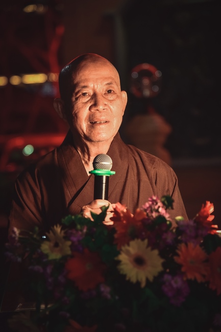 The 4th gratitude ceremony to disciples.