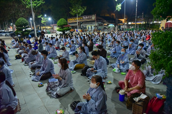 The 4th gratitude ceremony to disciples.
