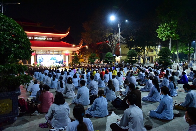 The 4th gratitude ceremony to disciples.