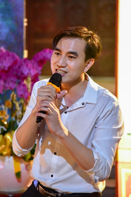 The 4th gratitude ceremony to disciples.