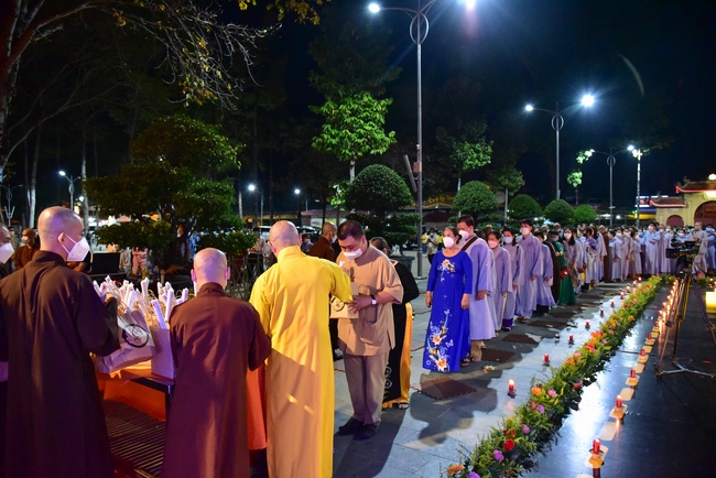 The 4th gratitude ceremony to disciples.