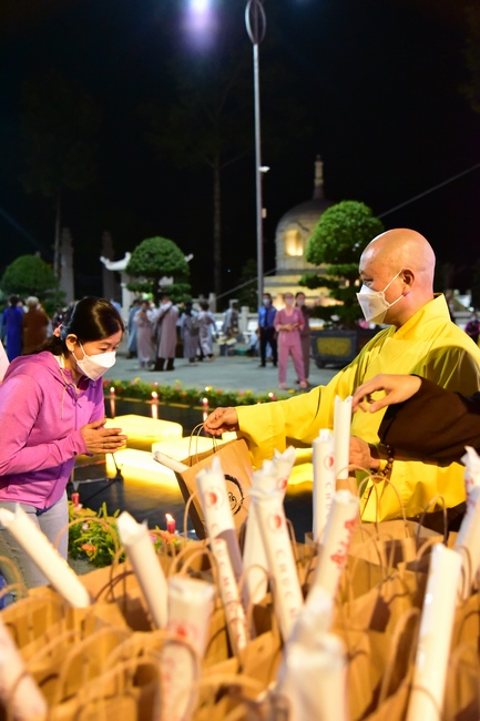 The 4th gratitude ceremony to disciples.