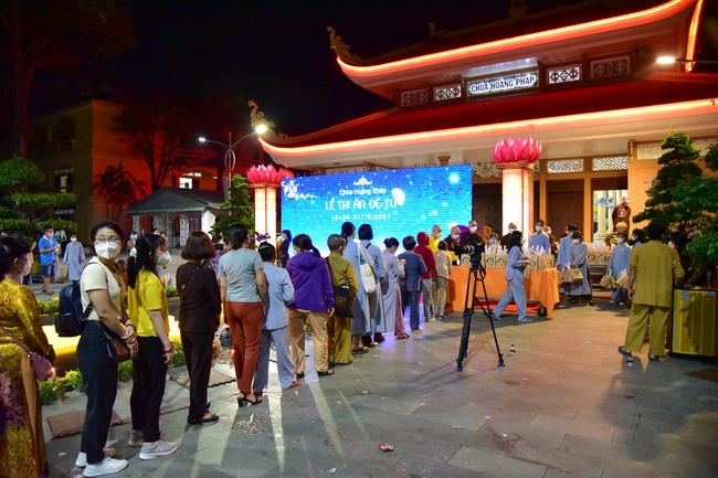 The 4th gratitude ceremony to disciples.