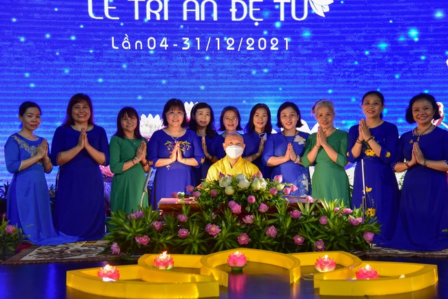 The 4th gratitude ceremony to disciples.