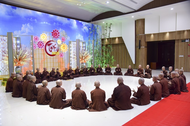 Welcome the Spring beside the Master