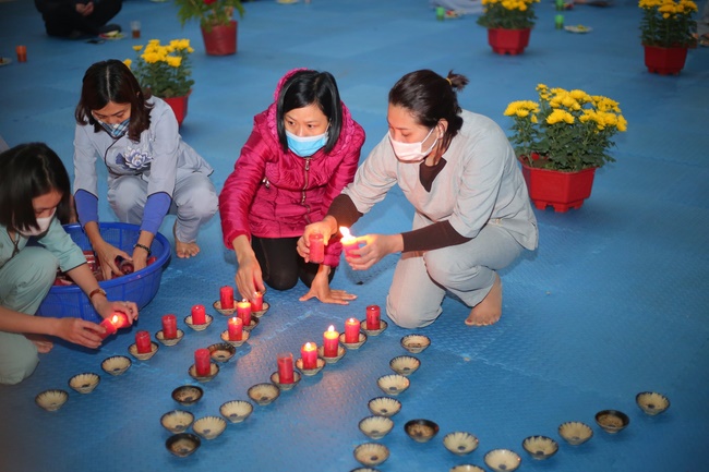 The 3rd gratitude ceremony to the disciples at Dong Cao pagoda.