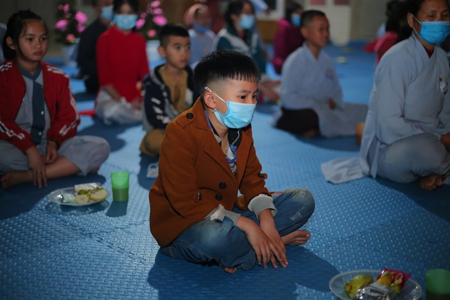The 3rd gratitude ceremony to the disciples at Dong Cao pagoda.
