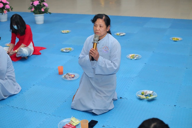 The 3rd gratitude ceremony to the disciples at Dong Cao pagoda.