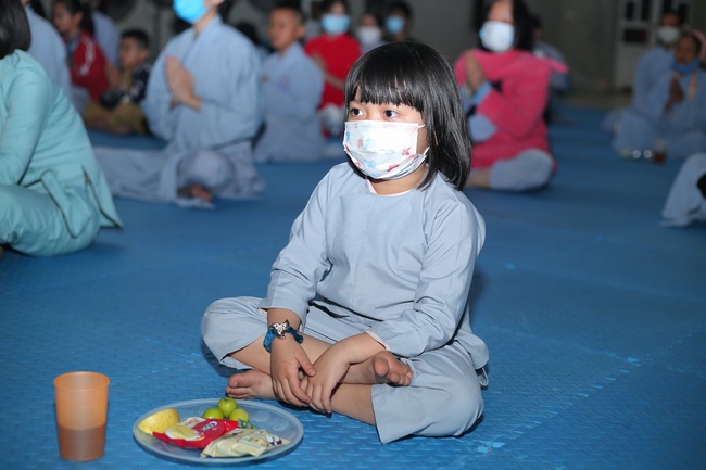 The 3rd gratitude ceremony to the disciples at Dong Cao pagoda.