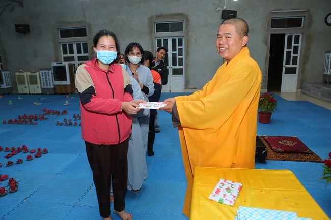 The 3rd gratitude ceremony to the disciples at Dong Cao pagoda.