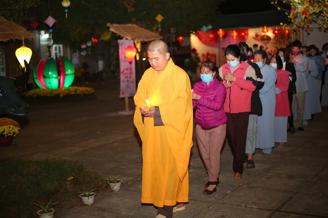The 3rd gratitude ceremony to the disciples at Dong Cao pagoda.