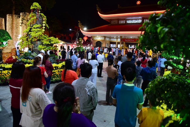 Welcome the New Year’s Eve of the Buffalo Year