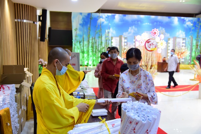 Welcome the New Year’s Eve of the Buffalo Year