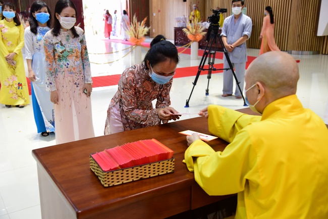 Lì xì Phật tử nội tự 2021