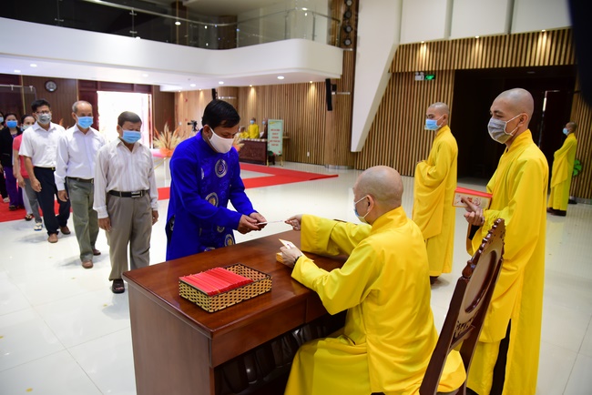 Lì xì Phật tử nội tự 2021