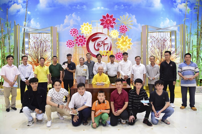 Lì xì Phật tử nội tự 2021