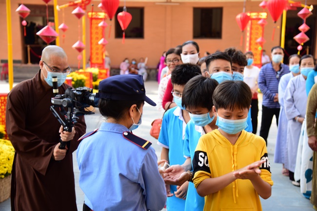 Lì xì Phật tử nội tự 2021