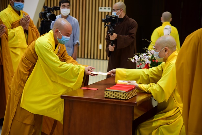 Lì xì Phật tử nội tự 2021