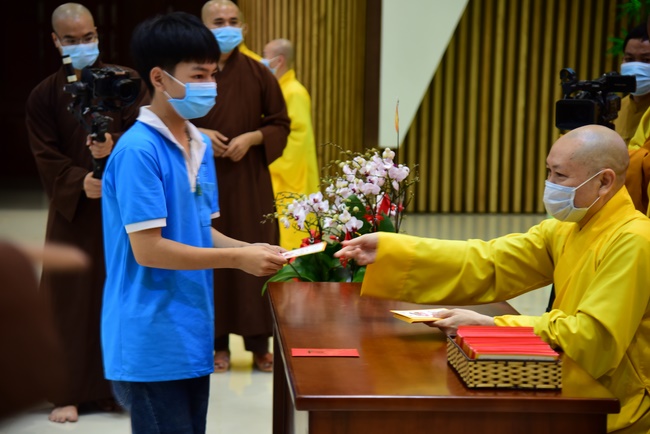 Lì xì Phật tử nội tự 2021