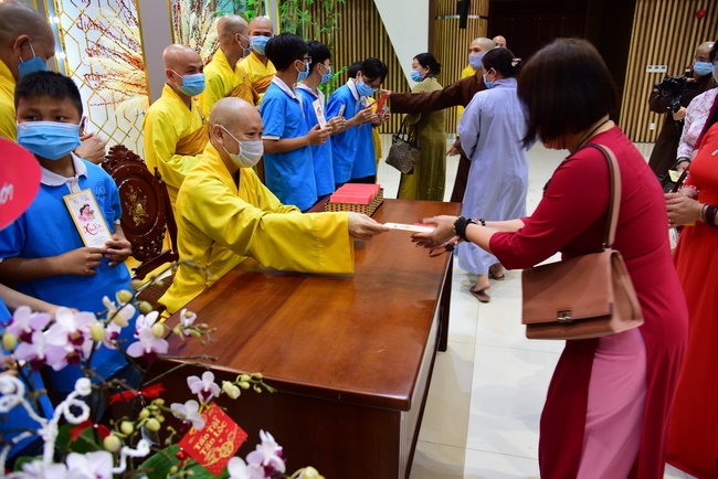 Lì xì Phật tử nội tự 2021