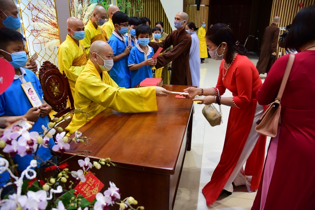 Lì xì Phật tử nội tự 2021