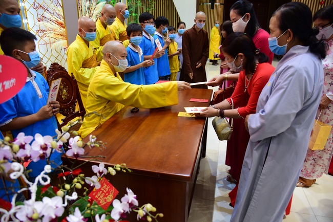 Lì xì Phật tử nội tự 2021