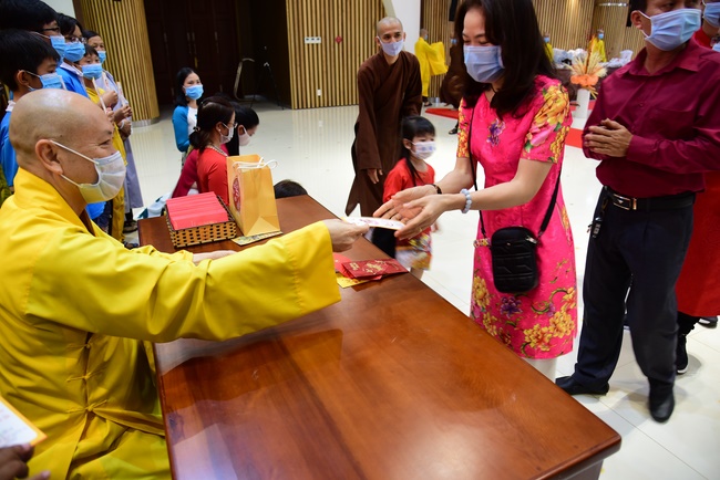 Lì xì Phật tử nội tự 2021