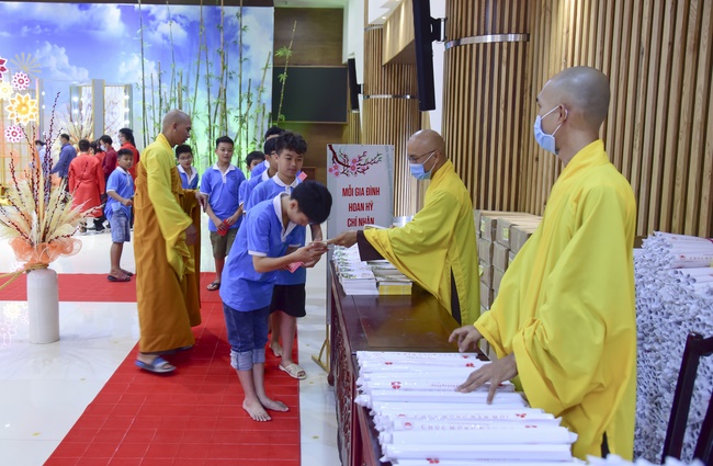 Lì xì Phật tử nội tự 2021