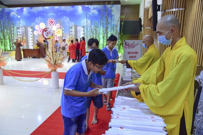 Lì xì Phật tử nội tự 2021