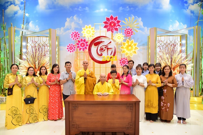 Lì xì Phật tử nội tự 2021