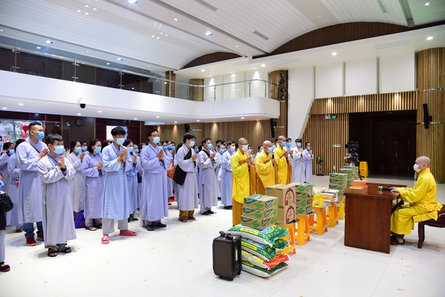 Series of photos on the first day of Lunar New Year