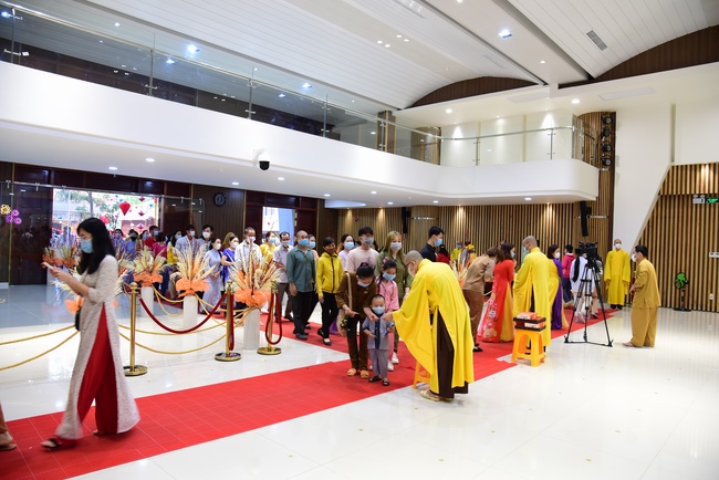 Series of photos on the first day of Lunar New Year