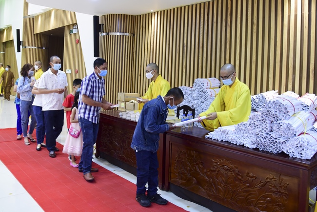 Series of photos on the first day of Lunar New Year