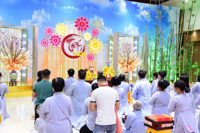 Series of photos on the first day of Lunar New Year