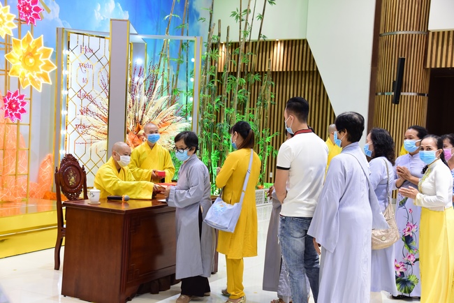 Series of photos on the first day of Lunar New Year