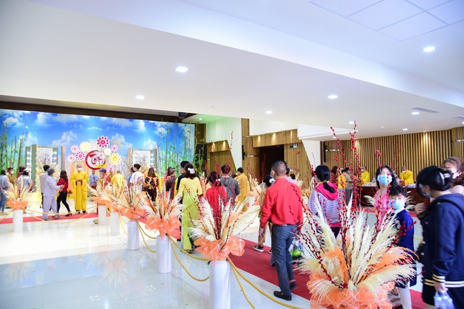 Series of photos on the first day of Lunar New Year