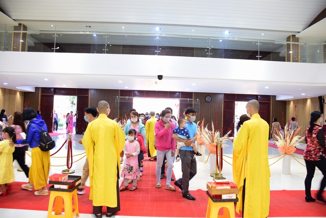 Series of photos on the first day of Lunar New Year