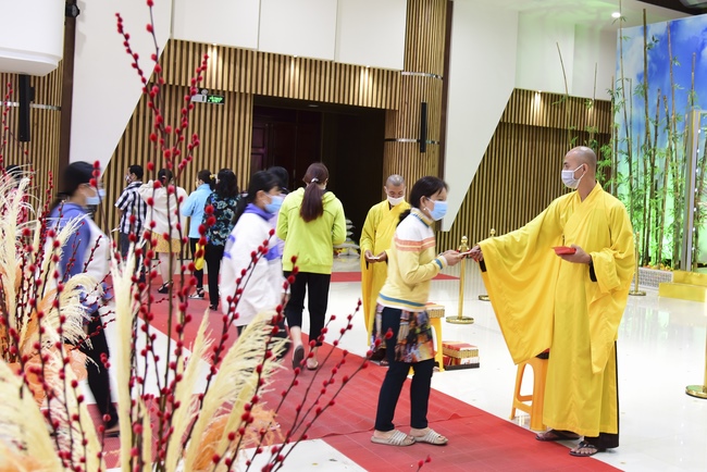 Series of photos on the first day of Lunar New Year