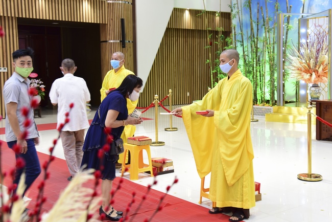 Series of photos on the first day of Lunar New Year