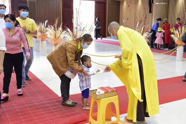 Series of photos on the first day of Lunar New Year